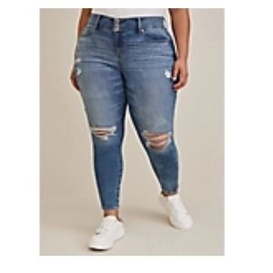 Torrid premium stretch jeggings with distressing nwt size 26R light wash